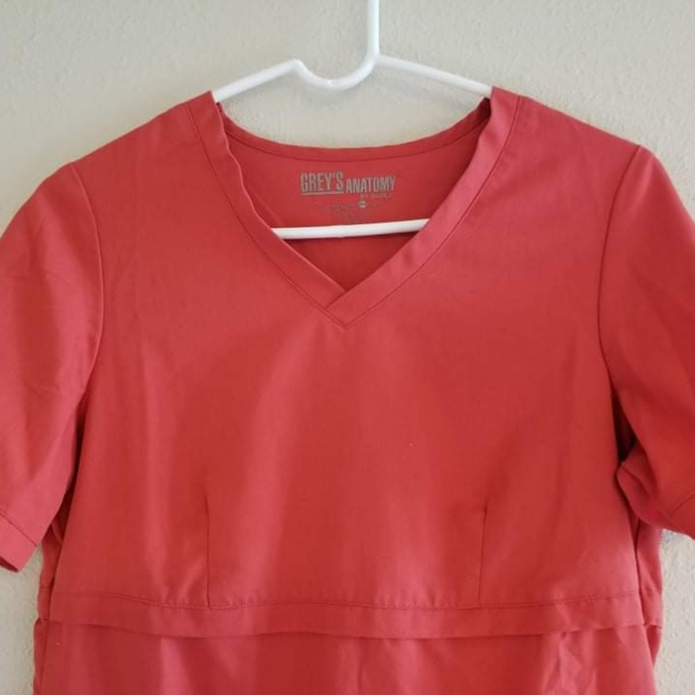 Scrub Top - Picture 2 of 5